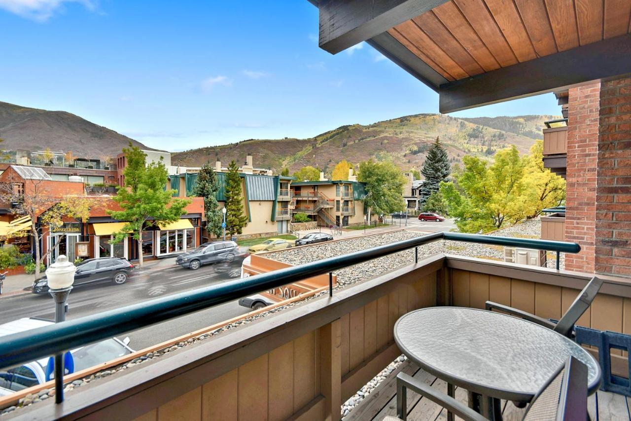 Aspen Square Condominium Hotel Eksteriør billede